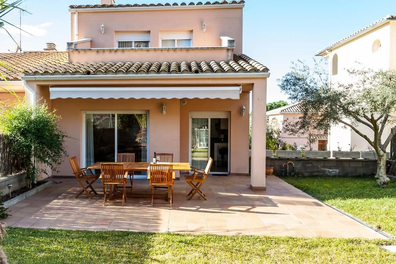 Casa Con Jardin-Wifi Free Villa L'Escala Holiday home