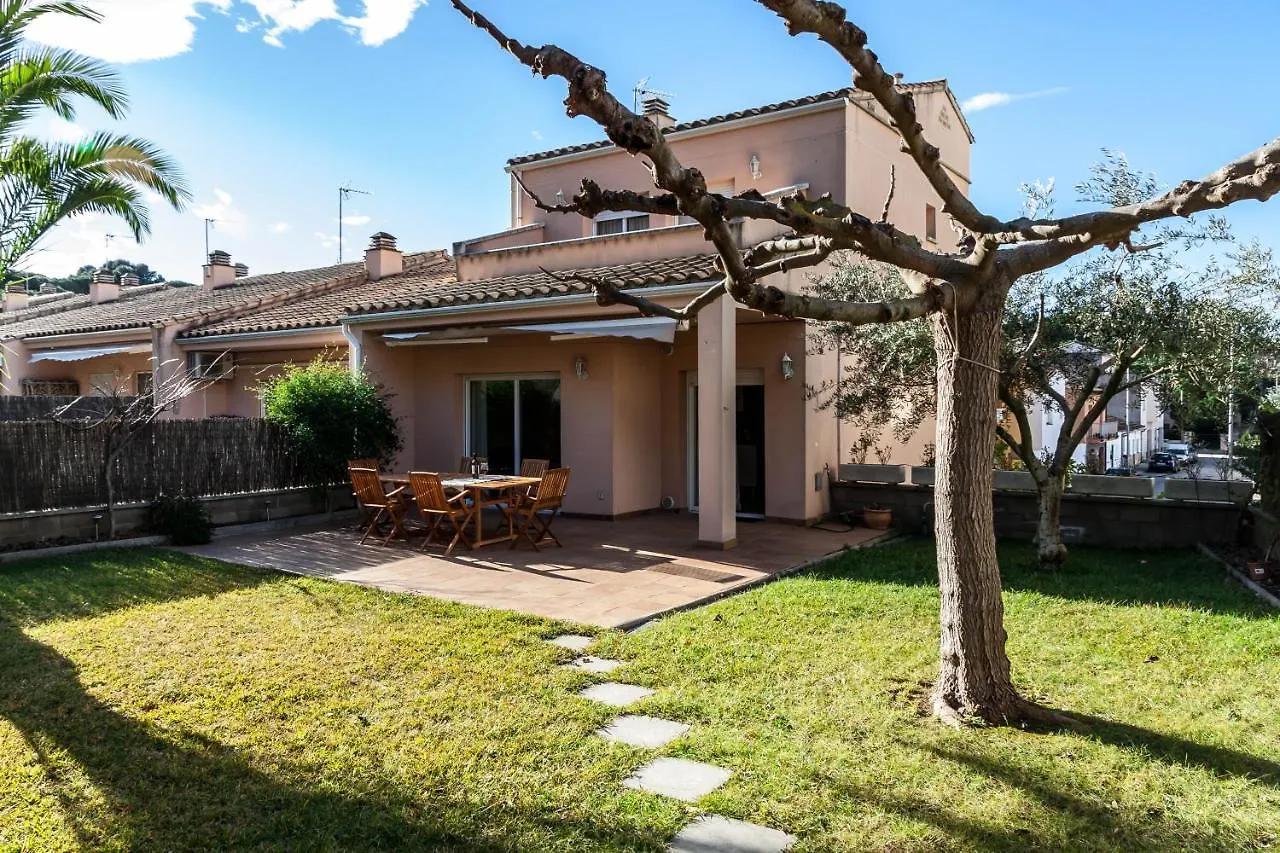 Casa Con Jardin-Wifi Free Villa L'Escala Holiday home
